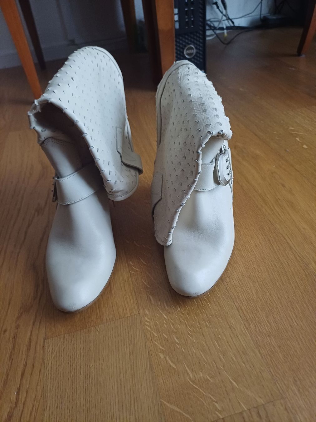 Chaussures femmes: Bottes en cuir 37, Joi – D'occasion à Boudry par JulieG13 5