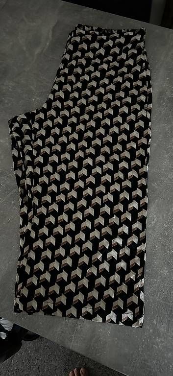 Hosen: Leichte Sommerhose 3/4 Grösse XL – Gebraucht aus Pratteln von vasare3