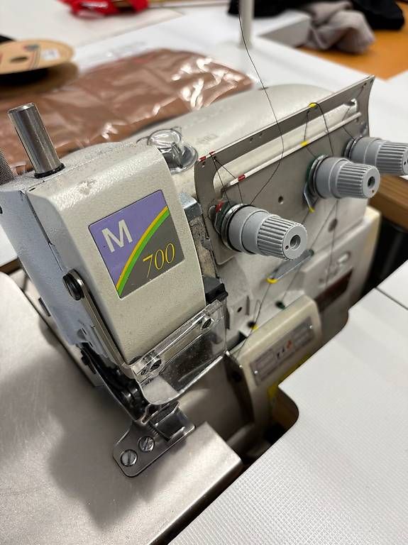 Macchine da cucire: Nähmaschine - Pegasus M700 - Overlock – Usato da Allschwil venduto da Danny_79 2