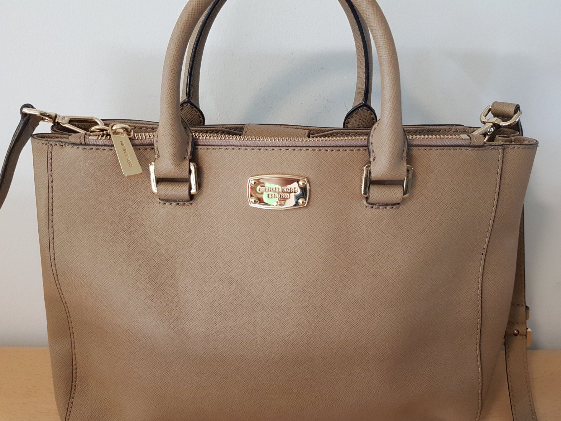 Michael Kors Borse da donna: Michael Kors Handtasche beige – Usato da Basel venduto da chien008 1