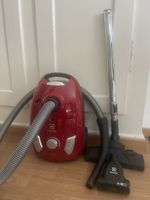 Staubsauger Electrolux EASYGO rot mit Zubeh. guter Zustand