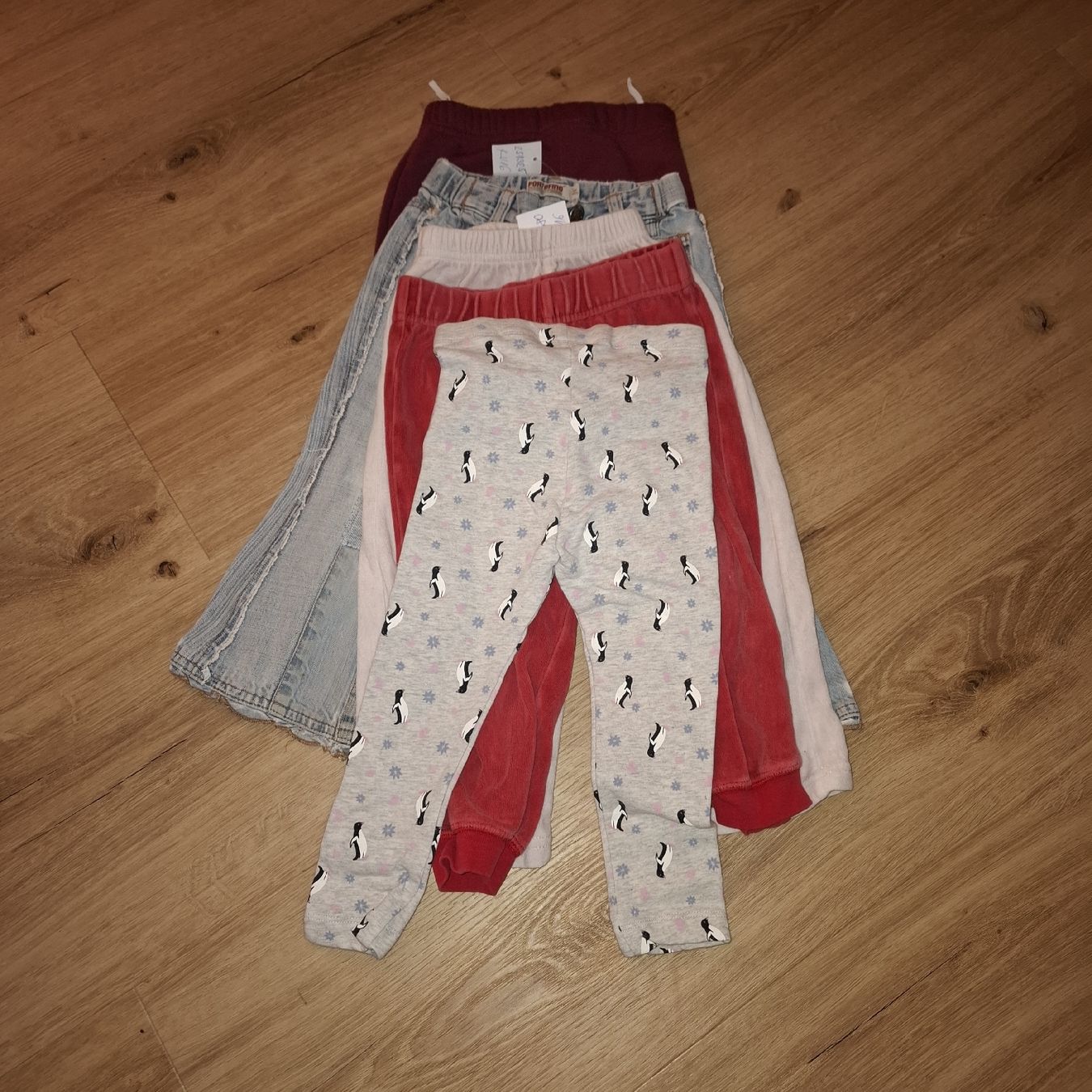 Lotti & Set di vestiti: Kleiderpaket Mädchen Grösse 86 – Usato da Bülach venduto da JAYA379 4