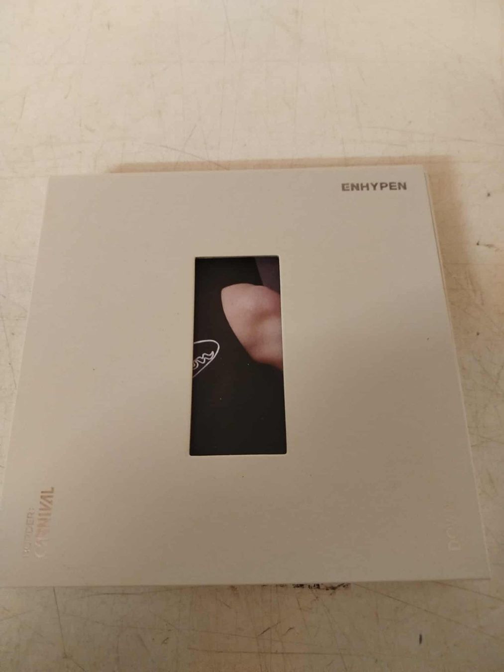 CD: ENHYPEN Album CD – Usato da La Chaux-de-Fonds venduto da Emmaus2300CDF