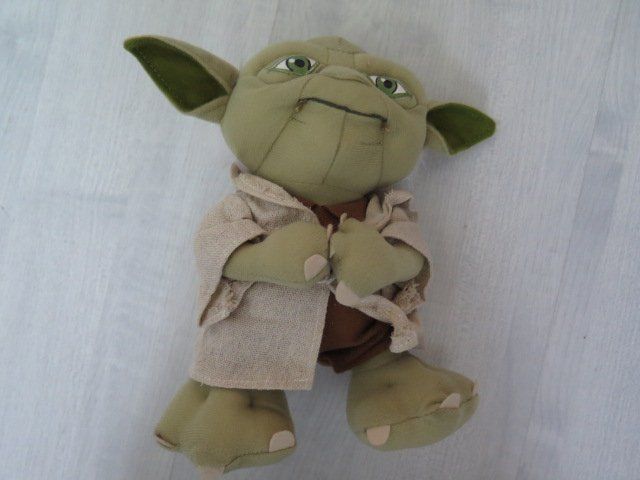 Mattel Star Wars Boba Fett Plüsch 30,5 Cm Mit Raketenwerfer – Abnehmbarer Rucksack, Luftdruck-Rakete