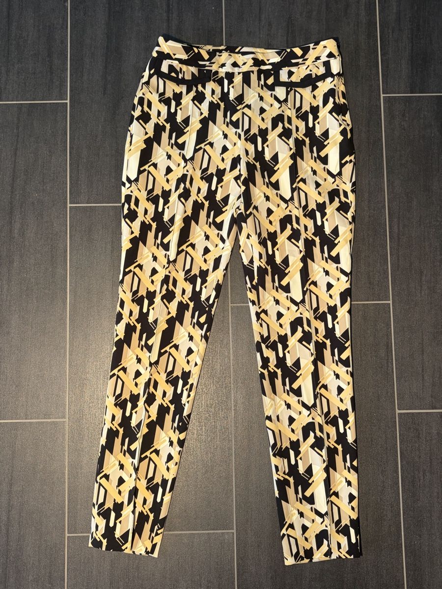 Zara Pantaloni: Hose Zara Basic gemustert Grösse XS – Nuovo (secondo la descrizione) da Büsserach venduto da SalebyGianni