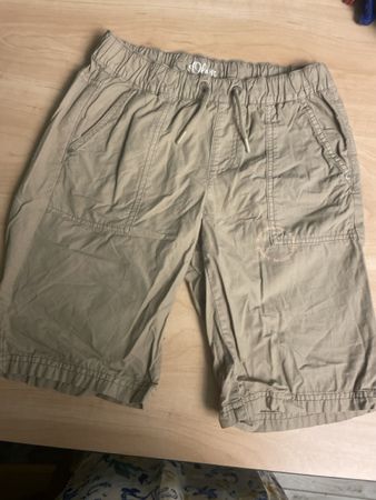 s.Oliver Shorts beige Gr.152 guter Zustand