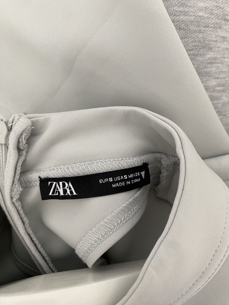 Zara Top: Body ZARA gris, S – Nuovo (secondo la descrizione) da Bussigny venduto da cac_q2c6 6