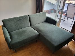 Praktisch neues Sofa (grün)