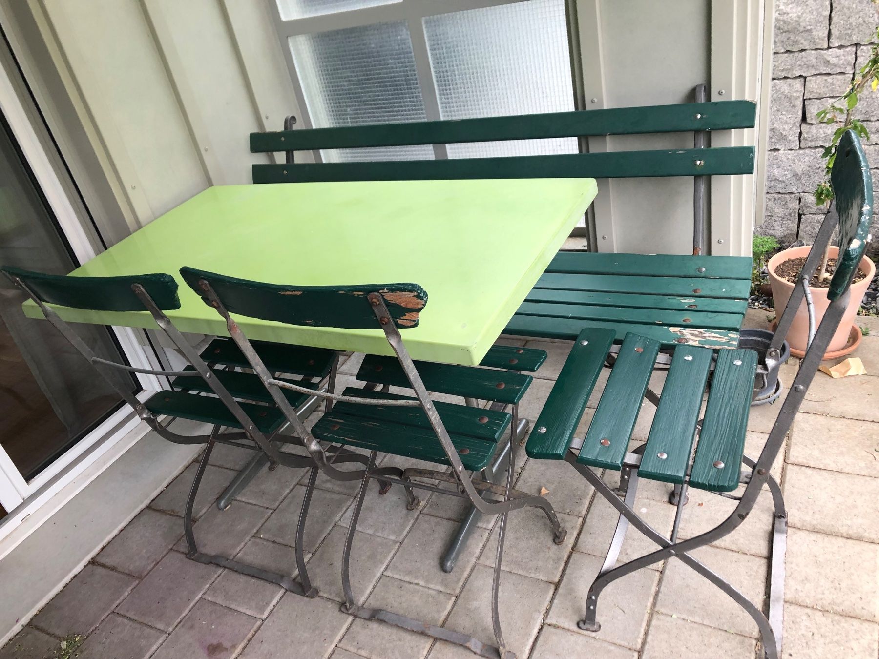 Set di tavolo e panche: Die etwas anderen Garten oder Balkonmöbel – Usato da Seuzach venduto da Monika112