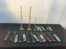 MODELL MÄRKLIN FAHRLEITUNGSMASTEN (BUI130) 11 STÜCK