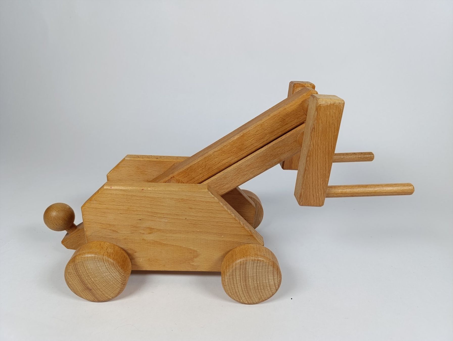 Giocattoli: LOT de 3 véhicules en bois – Usato da Thielle venduto da Plusvalue_Neuchatel 3