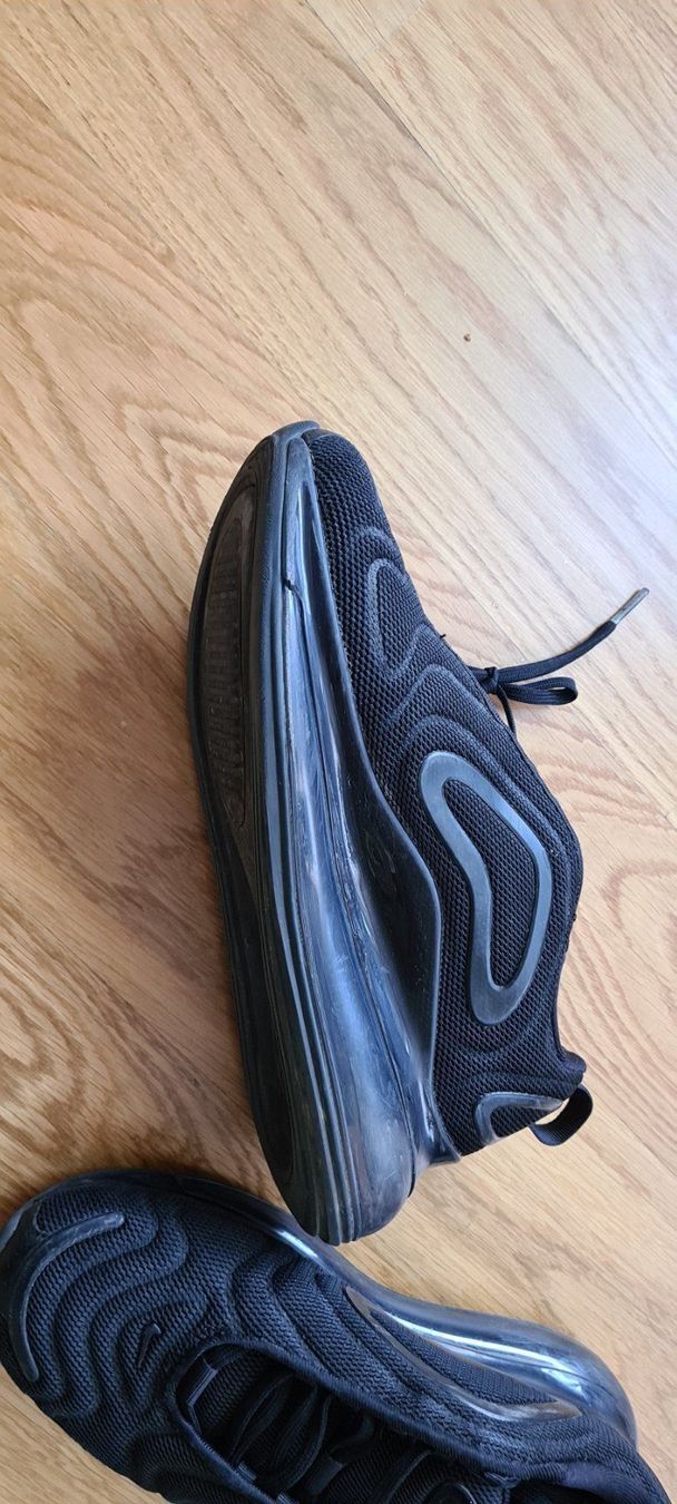 Nike Scarpe per ragazzi: Nike Air Max 720 Kinder 37.5 – Usato da Zürich venduto da Simonikus 4