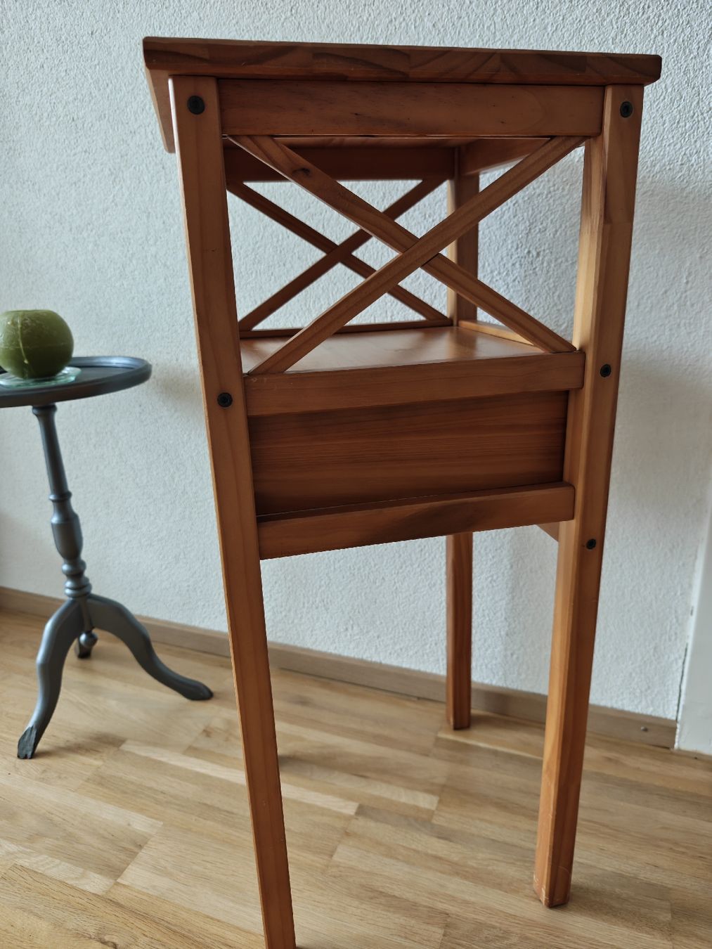 Nachttische: Nightstand/lobby shelf – Gebraucht aus Zürich von seconda_chance 1