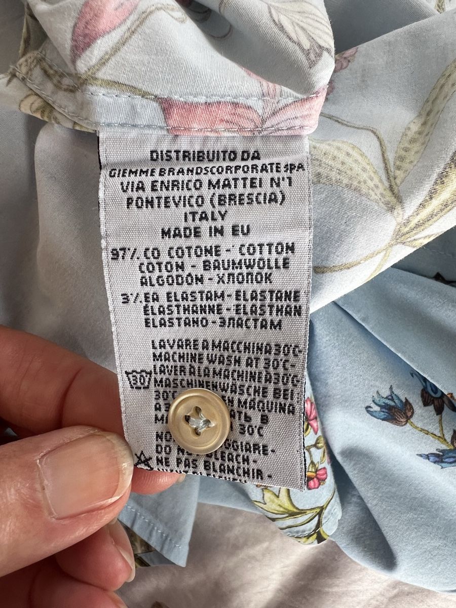 Camicette: Hellblaue Bluse mit Blumenmuster, elegant, Grösse 38 – Usato da Hinwil venduto da Szaeni 3