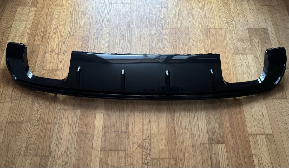 Diffusori di oli essenziali: Audi A3/S3/RS3 8V Heckdiffusor – Usato da Limpach venduto da NLA1939