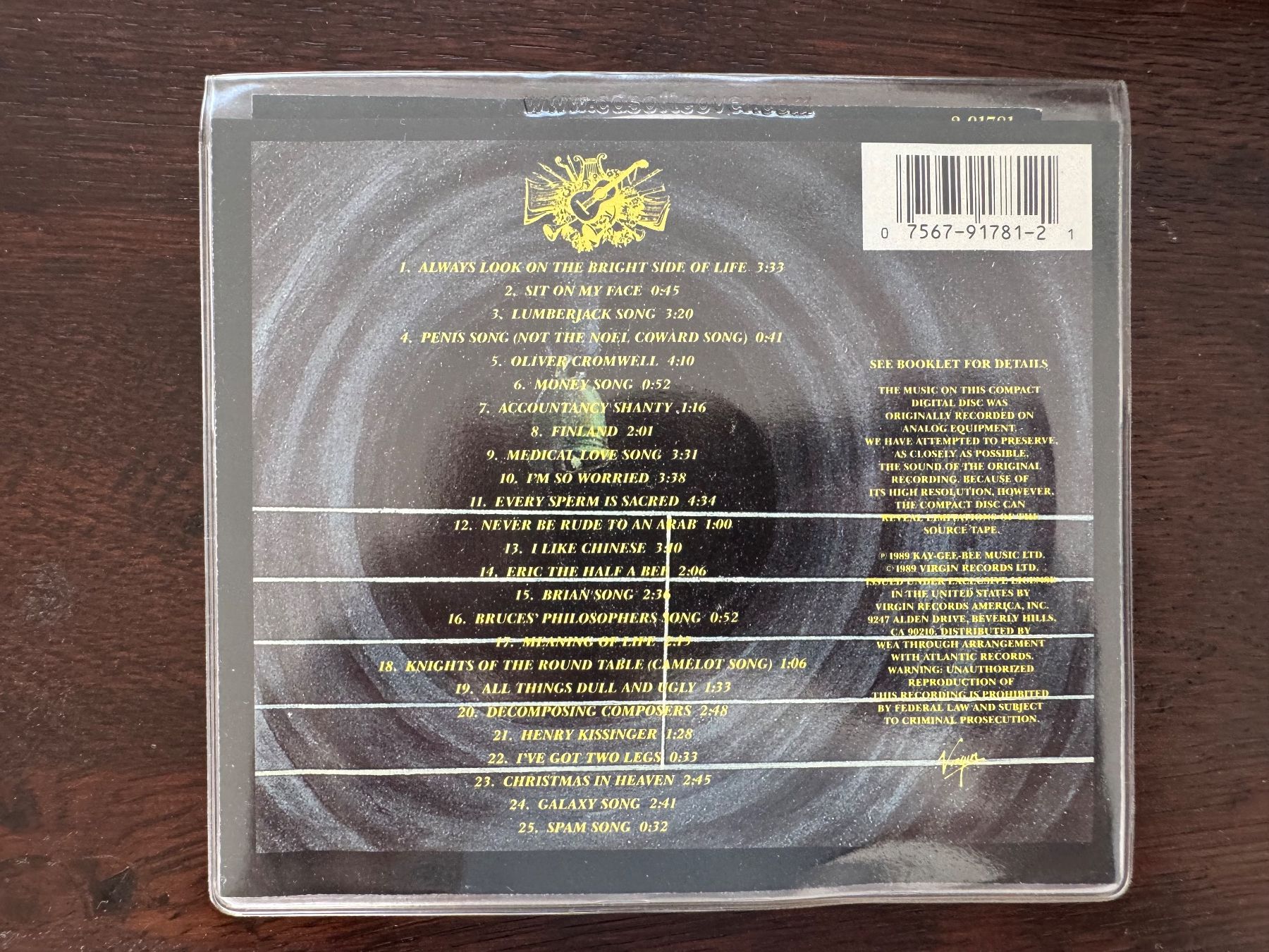 CD: CD „Monty Python Sings" in Softcover-Hülle – Usato da Rombach venduto da Kickgoal 1
