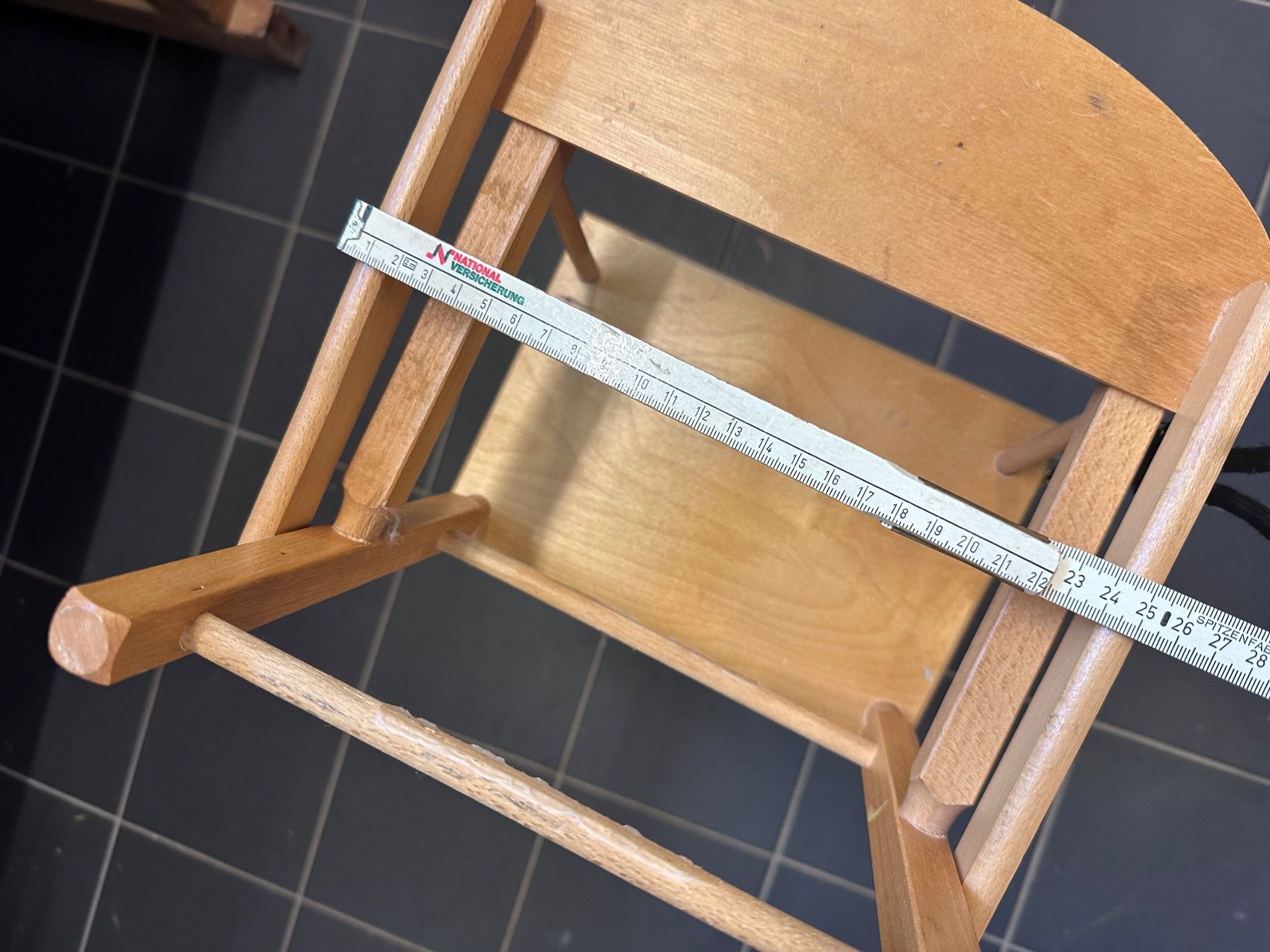 Giocattoli: Antiker Vintage Puppenstuhl – Usato da Laufen venduto da nborer 1
