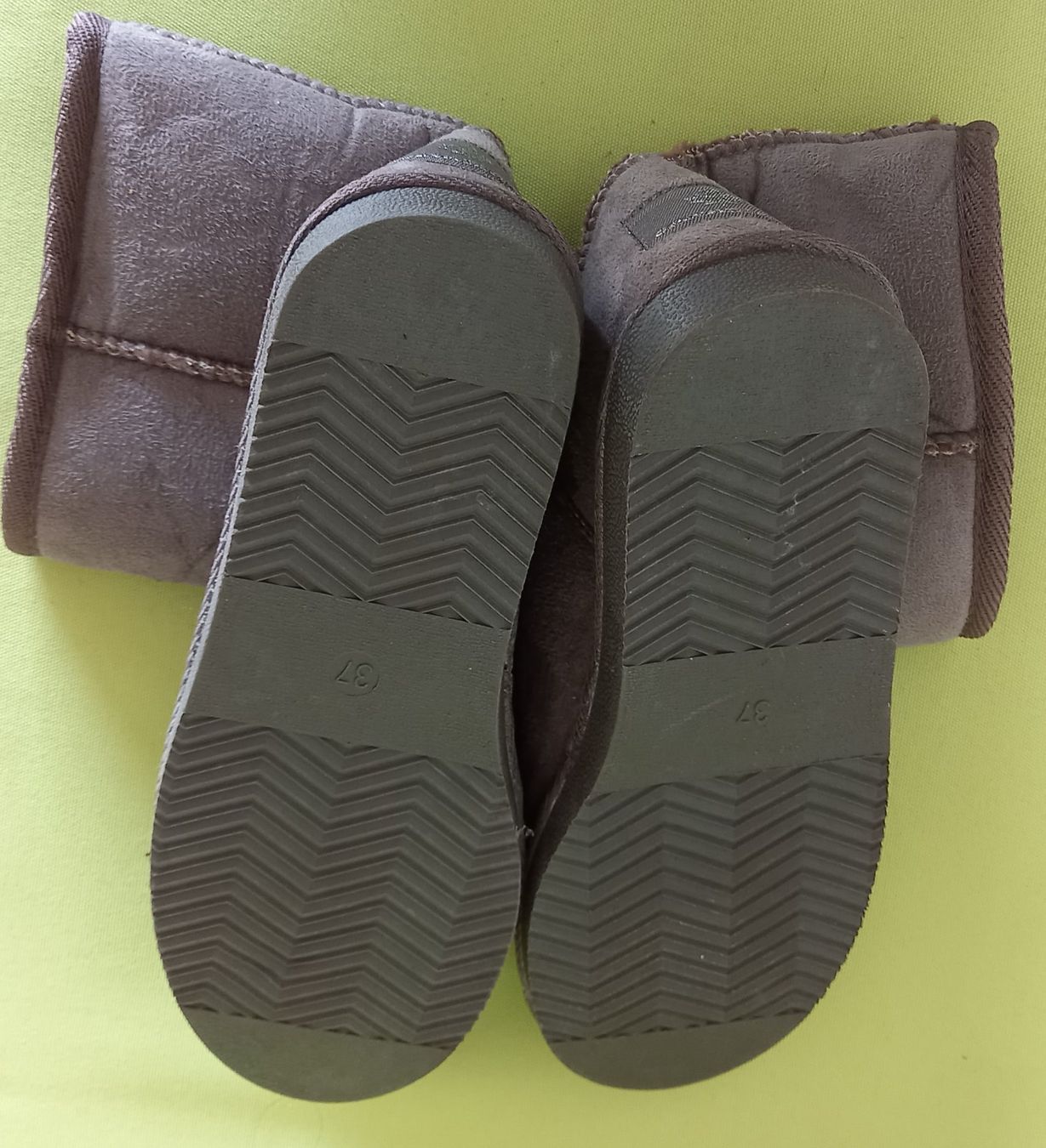 Scarpe da donna: Bottines fourrées femme, taille 37 – Usato da Genève venduto da cle_vk5j 1