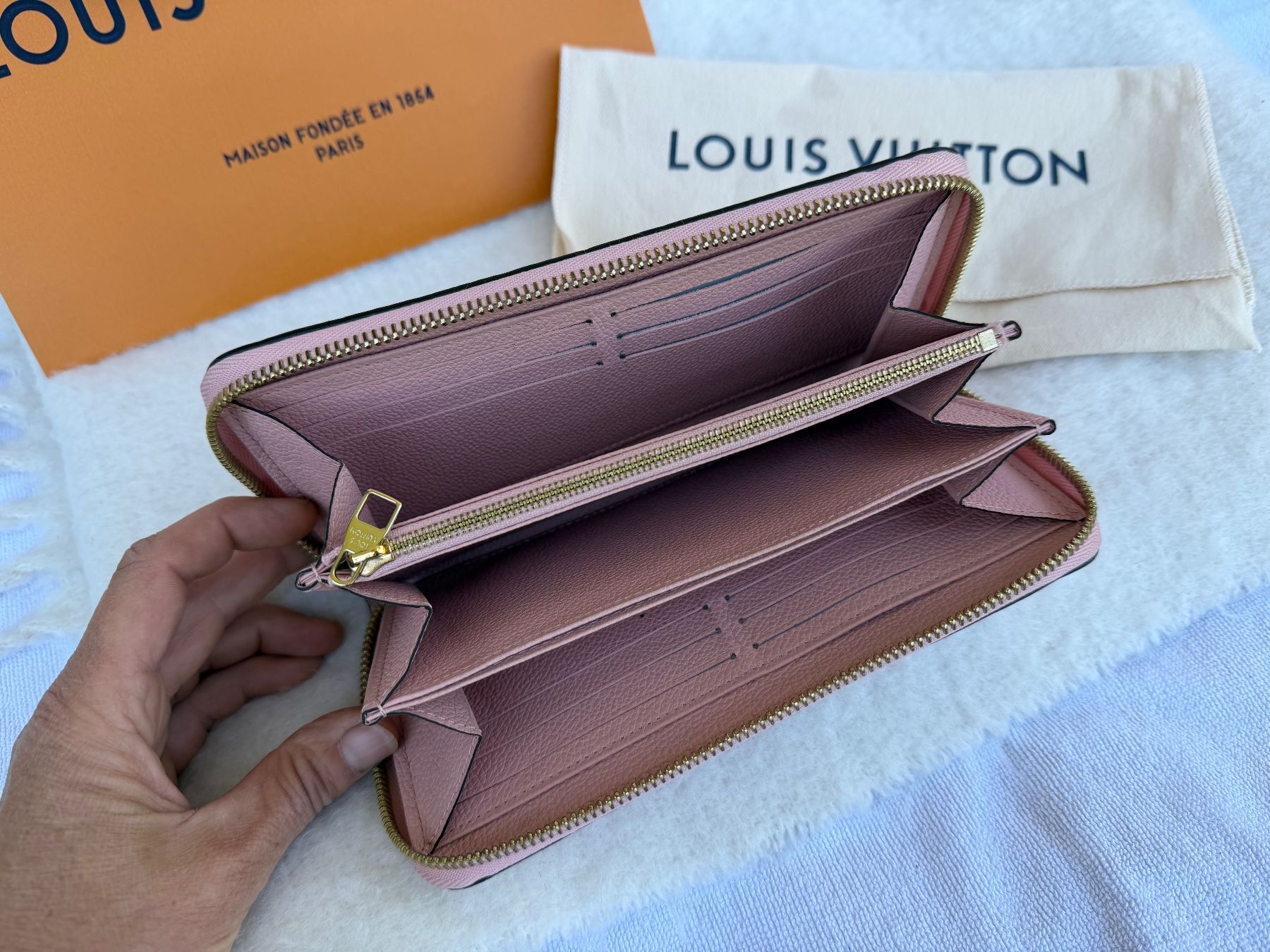 Louis Vuitton Portamonete: Louis Vuitton Portemonnaie – Usato da Steinen venduto da FIN 5