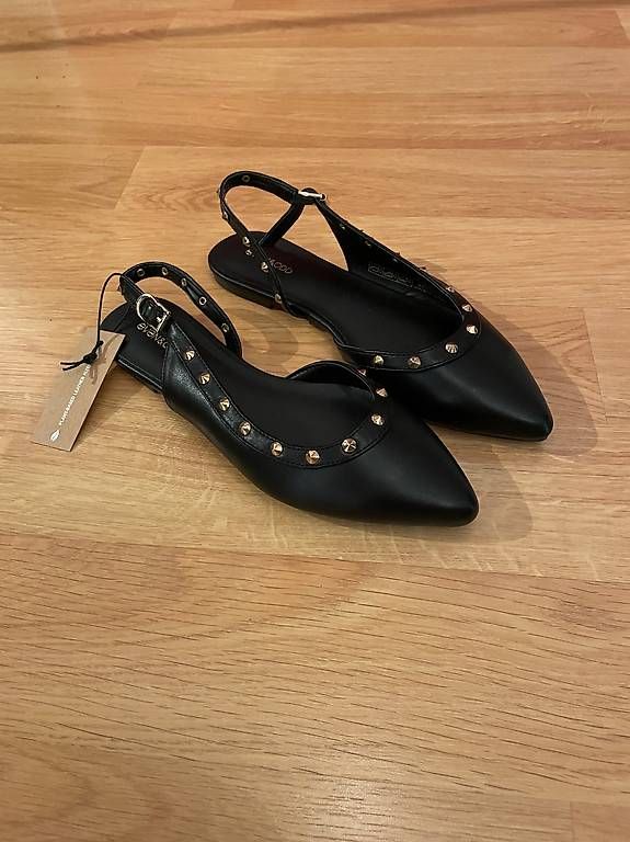 Damenschuhe: Söing-Ballerinas – Gebraucht aus Ins von SchwabJanina