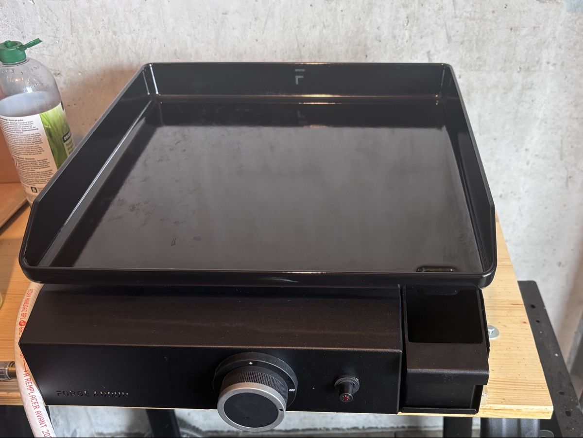 Grills: Forge Adour Plancha Base Gas 45cm – Gebraucht aus Lausen von ole1993