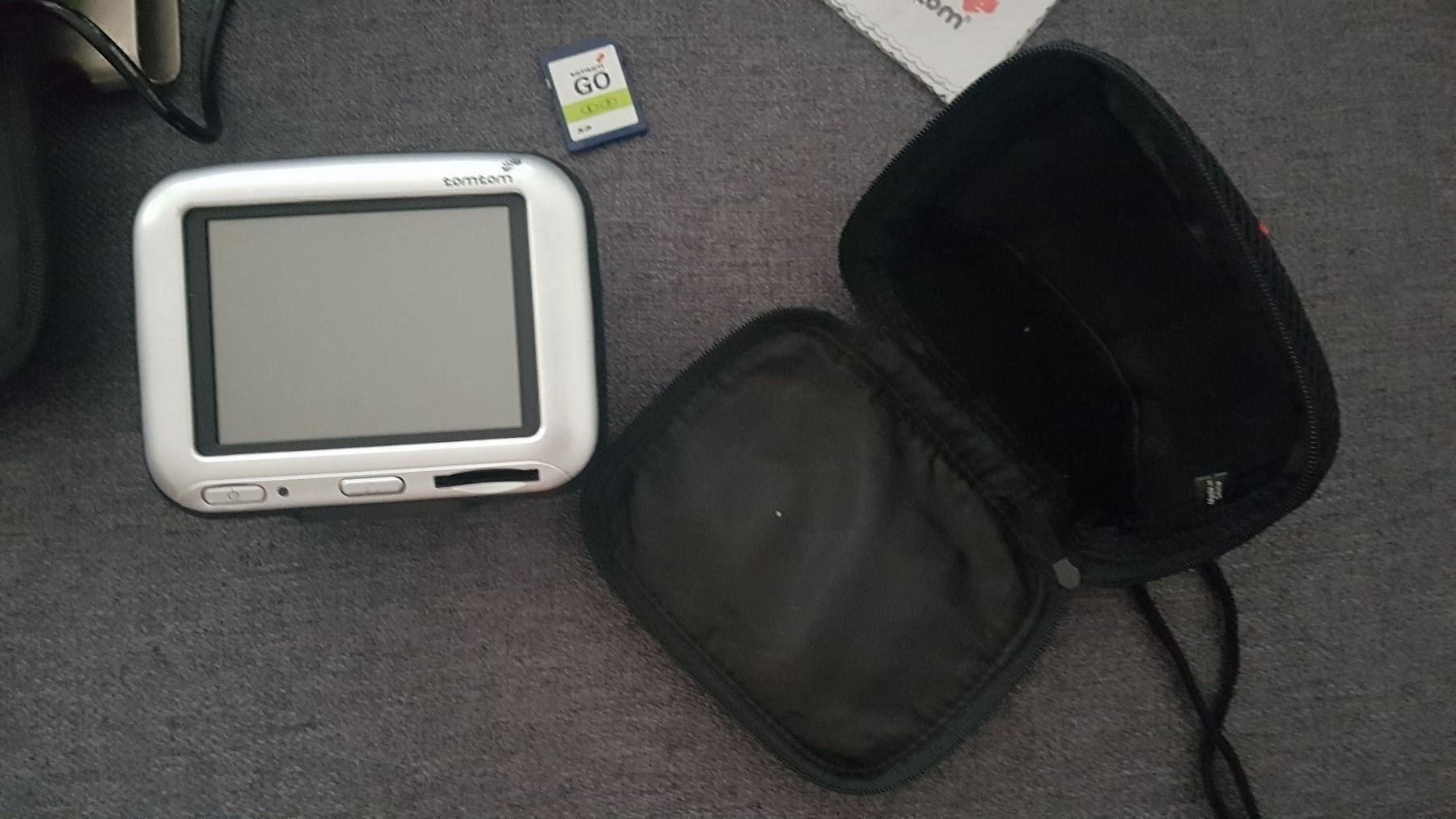 Navigatori: GPS TOMTOM GO 300 – Usato da Schöfflisdorf venduto da CrRG21 3