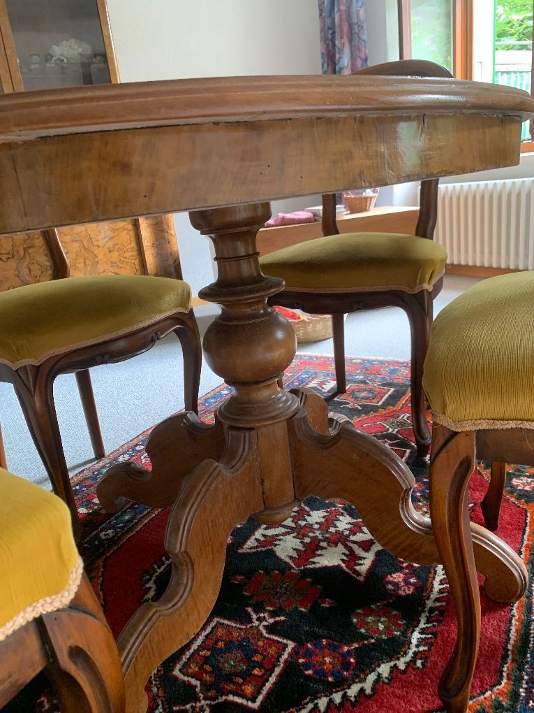 Tables: Tisch (Biedermeier-Stil) plus 4 Stühle – D'occasion à Riedern par hagm 1