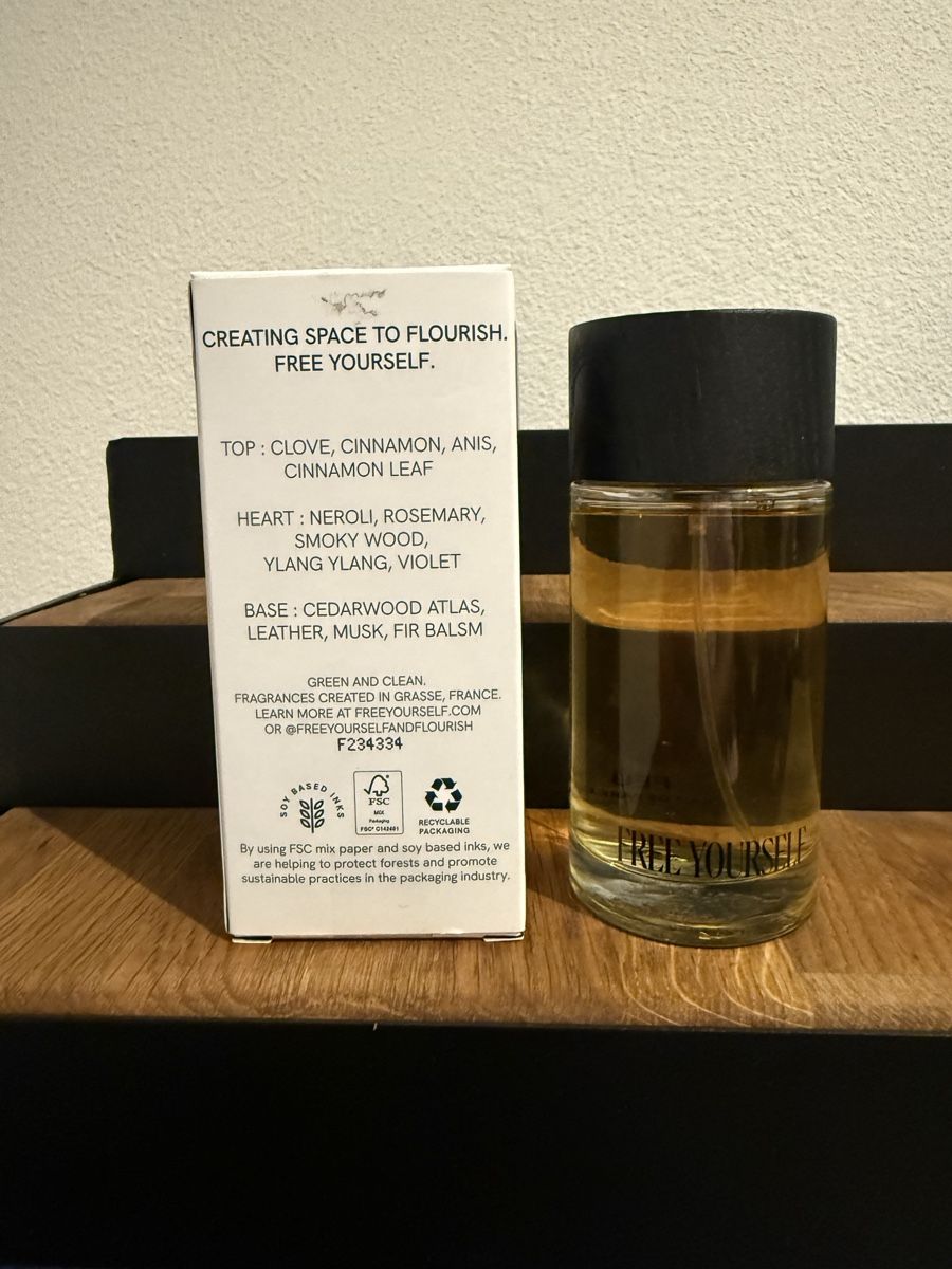 Profumi & Eau de Toilette: Feu Free Yourself Eau de Parfum, 100ml Neu! – Nuovo (secondo la descrizione) da Ehrendingen venduto da msp_d6l7 1