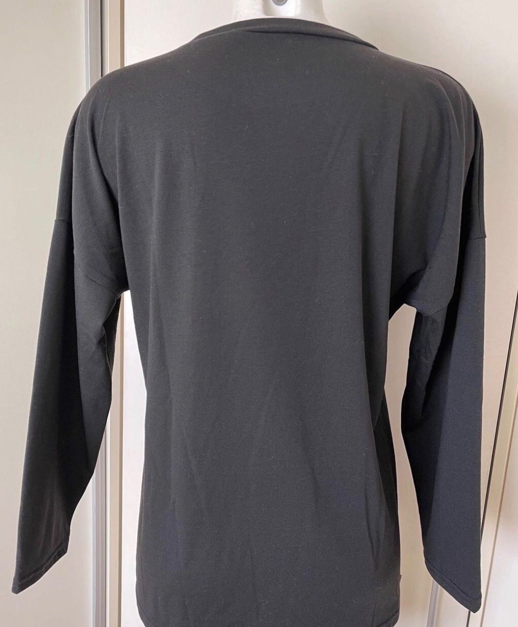 T-shirt: Langarmshirt mit grossem Glitzerherz XL – Usato da Endingen venduto da Warlock 2