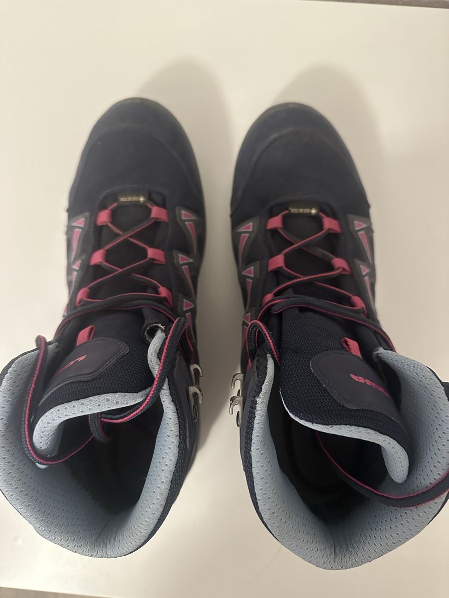 Lowa Chaussures femmes: Lowa Wanderschuhe Gr.41 – D'occasion à Horw par claurue78 1
