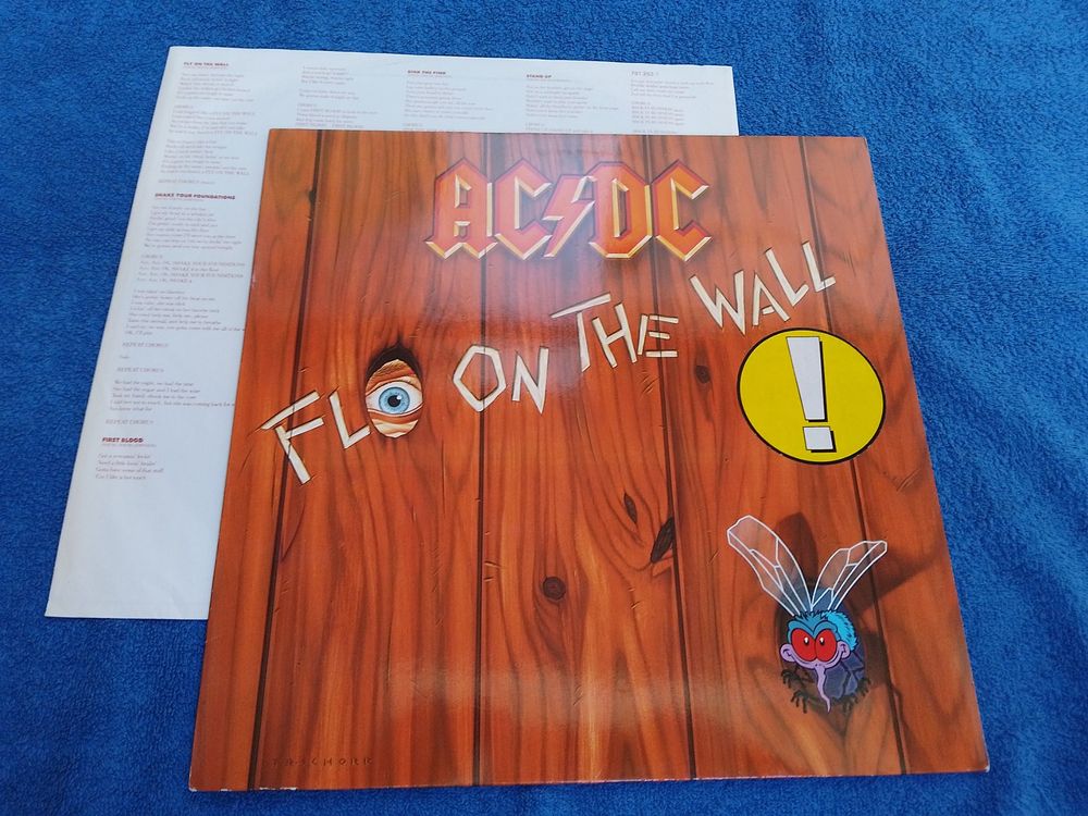 AC DC - fly on the wall 12