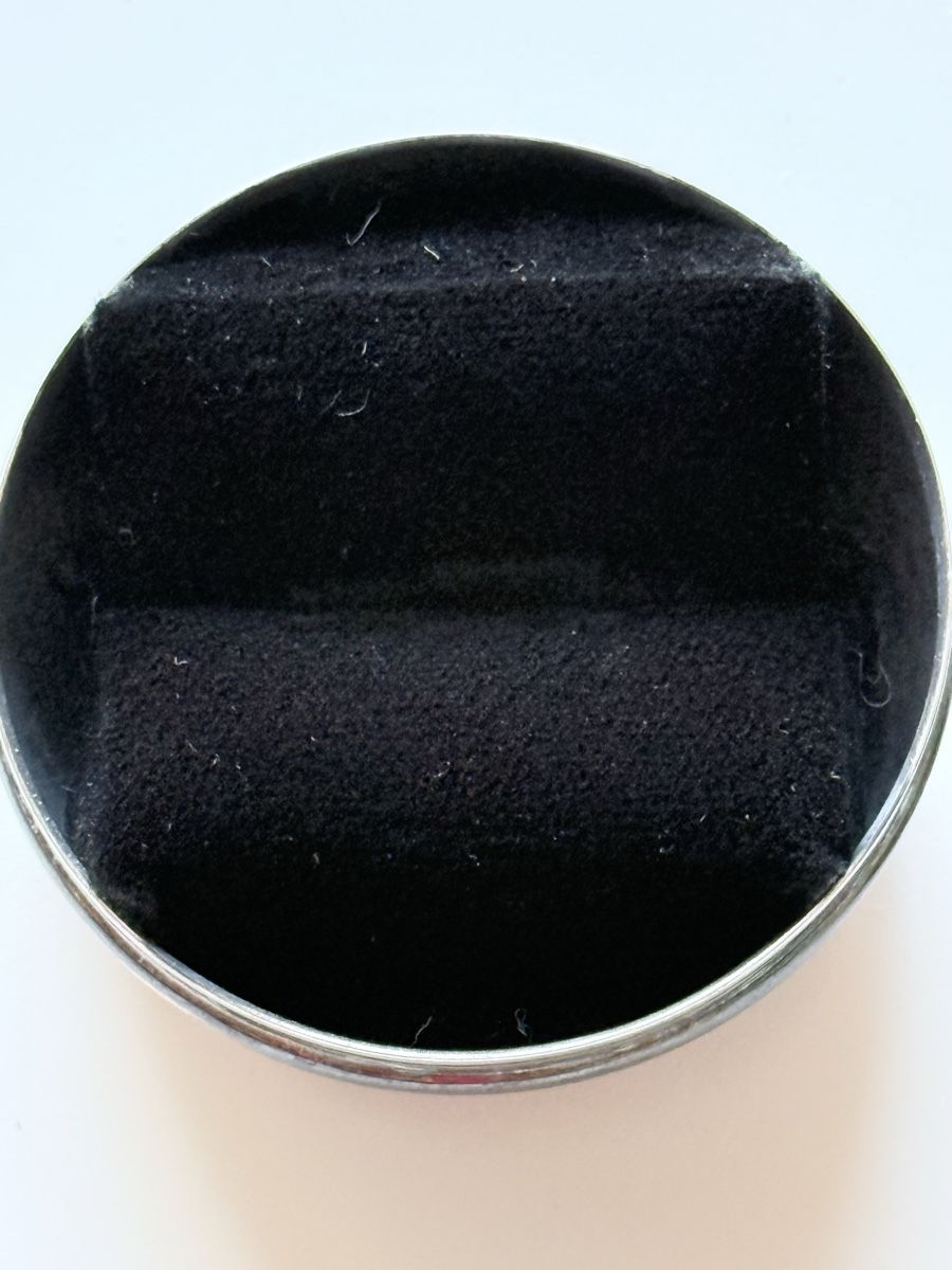 Portagioie: Vintage Silver Trinket Box For 1 Ring – Usato da Epalinges venduto da Lily2006 3