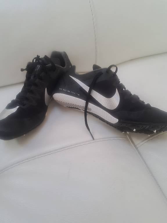 Scarpe da uomo: Pointe Nike taille 42 – Usato da Le Grand-Saconnex venduto da cliv74