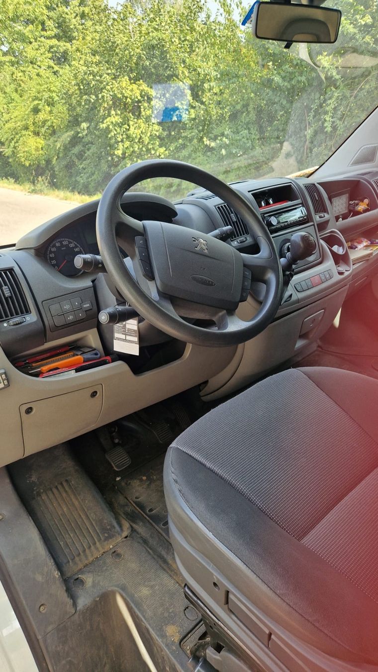 Peugeot Veicoli commerciali: Peugeot Boxer 333-12 FL2 – Usato da Münchenbuchsee venduto da rut_8zhz 2
