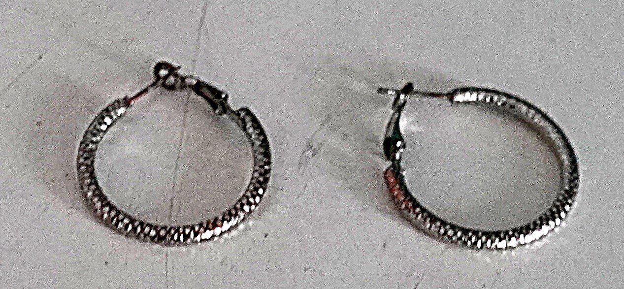 Ohrringe & -stecker: Modeschmuck Ohrenringe – Gebraucht aus Baar von 2cvbaar