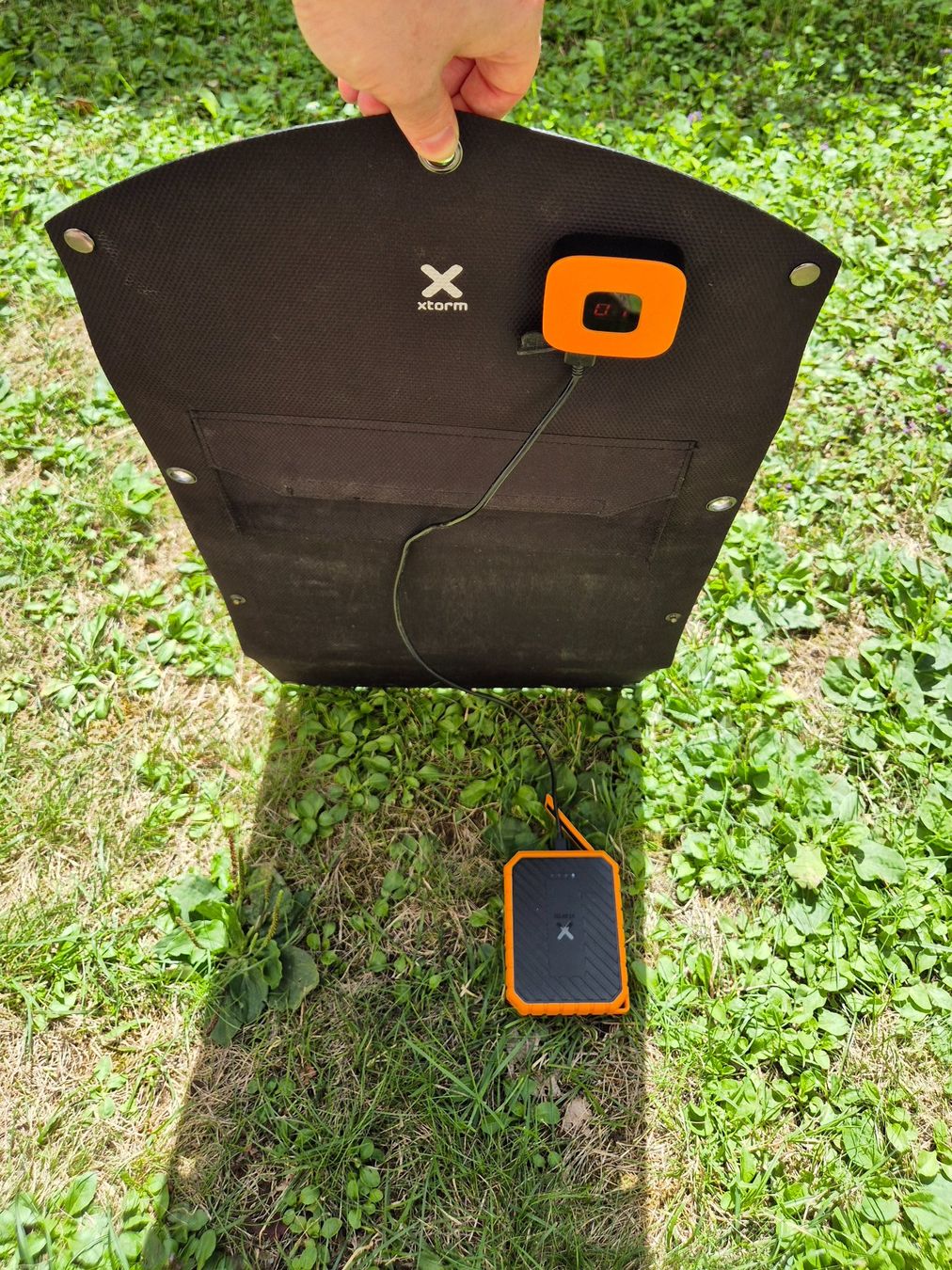 Xtorm Dispositivi a energia solare: Xtorm Solarpanel 21W faltbar – Usato da Niederhasli venduto da foxy_8155
