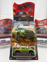 Hot Wheels 20 Toyota Tacoma Silver Series - 2025 - 2/5