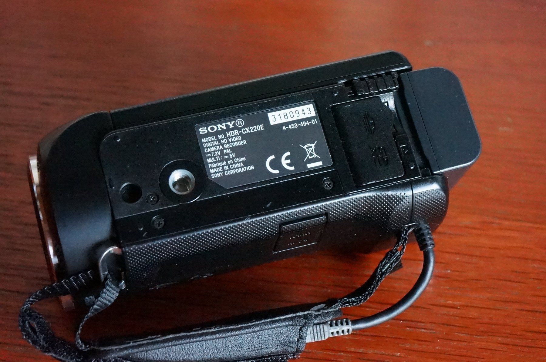 Sony Camcorder: Sony HDR-CX220E Digital HD Video Camera – Gebraucht aus Spreitenbach von Salesmanship 8