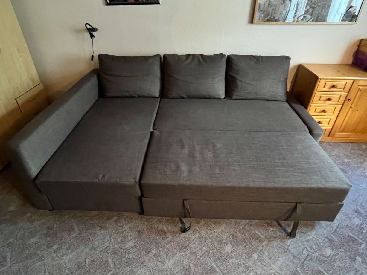 Ikea Divani: Ecksofa mit Bettfunktion und Stauraum dunkelgrau – Usato da Bönigen venduto da waremama 3