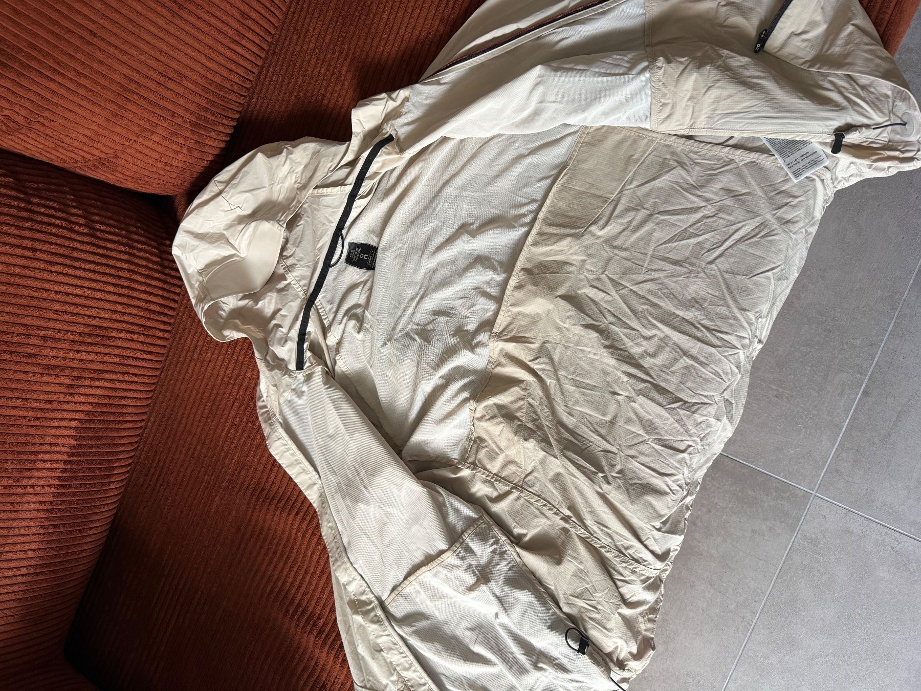 Giacche: ON CORE JACKET - LAUFJACKE – Nuovo (secondo la descrizione) da Zürich venduto da cri_lf28 3