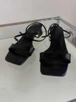 Schwarze Sandaletten von Reserved, Grösse 38, Top!