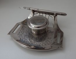Jugendstil Tintenfass, Schreibtischgarnitur mit Brieföffner