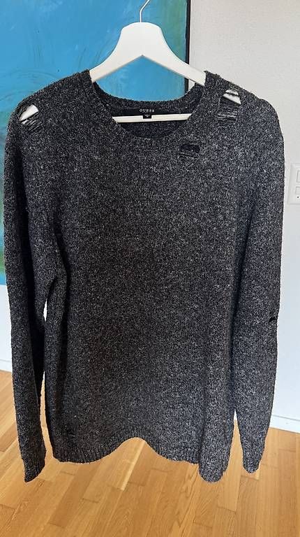 Pullover & Sweatshirts: GUESS Herren Strickpullover Gr. M  Dunkelgrau – Gebraucht aus Liebefeld von BernVerkaufAnkauf