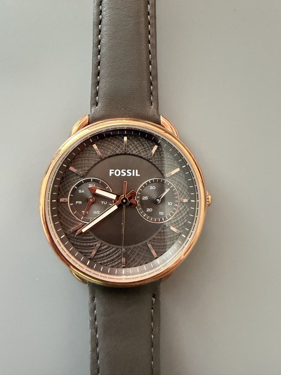 Fossil Orologi: Fossil Uhr ES3913 Damen  – Usato da Jona venduto da dar_k2v9 1