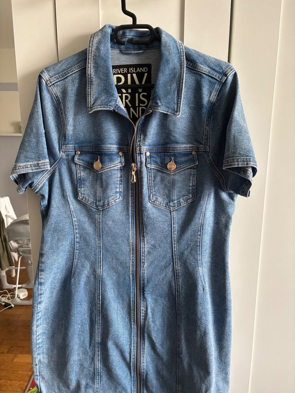 Vestiti: Jeanskleid River Island – Nuovo (secondo la descrizione) da Hochfelden venduto da lor_xt2h