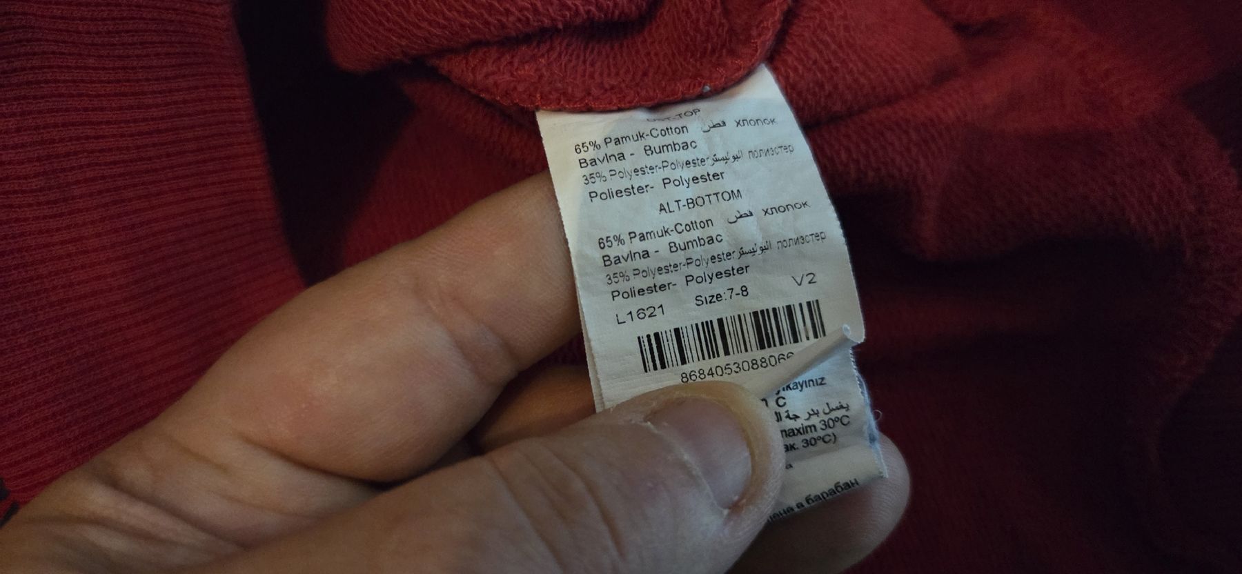 Ensembles coordonnés: Kinder Pullover und Hose Grösse 7-8 Jahre – D'occasion à Kloten par bur_6gp9 5