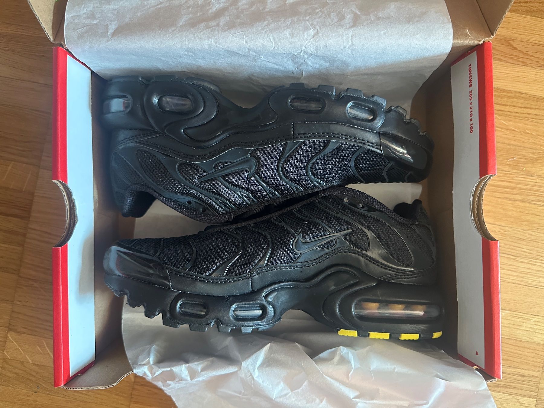 Nike Scarpe da uomo: Nike Air Max Plus GS Gr. 36 – Nuovo e nell'imballaggio originale da Bern venduto da ykl_jgz8 1