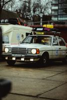 Mercedes-Benz 200 W123 Veteran