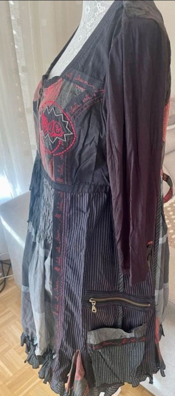 Desigual Vestiti: Neuwertiges Kleid von Desigual Designer – Nuovo (secondo la descrizione) da Grenchen venduto da Smartflitzer 6