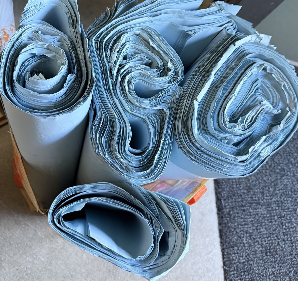 Papier: Seidenpapier hellblau – Restposten – Neuf (Voir description) à Adliswil par Kiambu 2